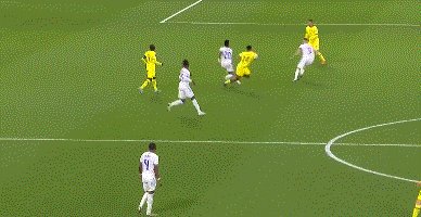 1649808001992025291.gif 本泽马.gif